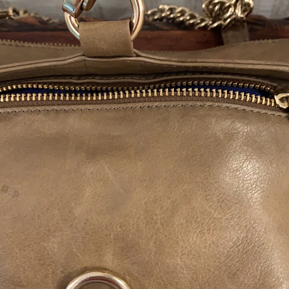 Rebecca minkoff Taupe leather crossbody 81/2 wide - Picture 6 of 9